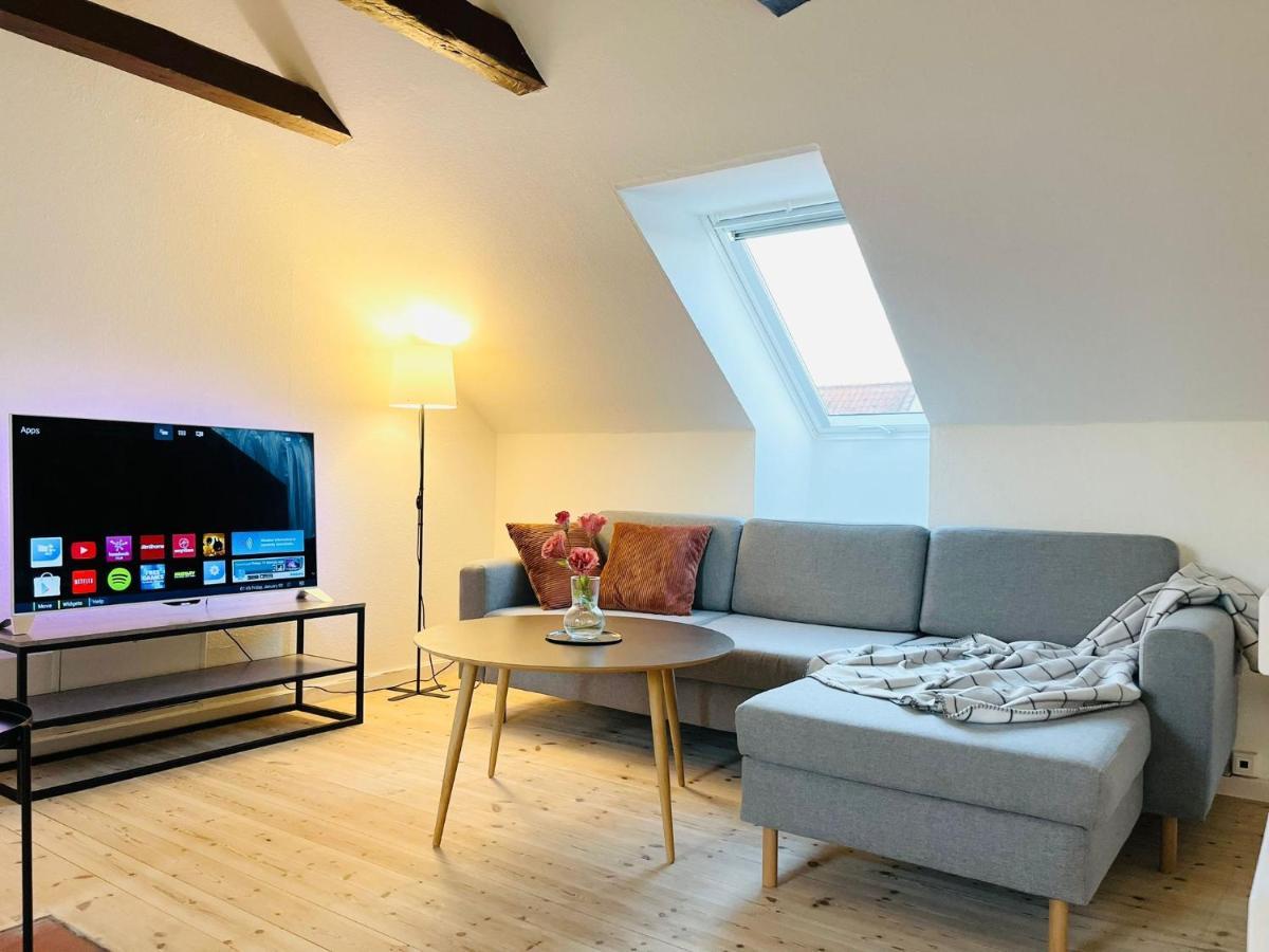 Scandinavian Apartment Hotel - Lunden 1 - Central 3 Bedroom Apartment On Two Floors Horsens Bagian luar foto