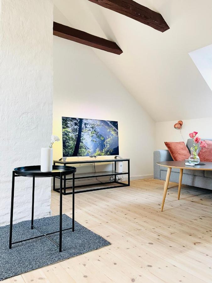 Scandinavian Apartment Hotel - Lunden 1 - Central 3 Bedroom Apartment On Two Floors Horsens Bagian luar foto